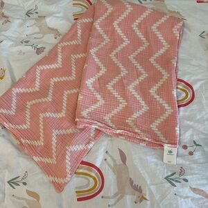 Cloud Island Pink and White Blanket